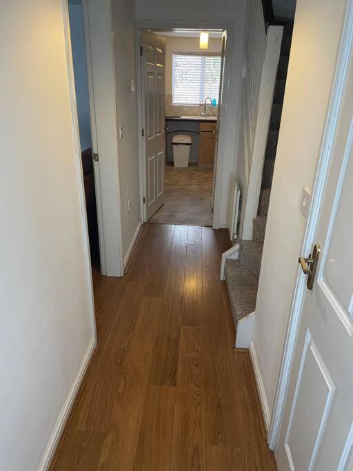 5 Holborn Spacious Home Redhill  Exteriör bild
